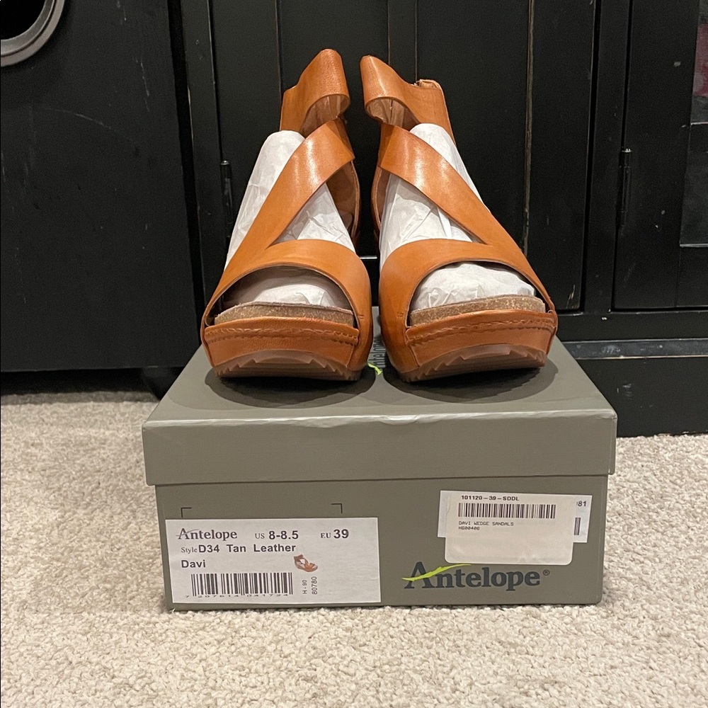 Antelope Davi Leather Wedge Sandals - Tan sz39 or 8-8.5